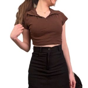 Chocolate crew neck crop top